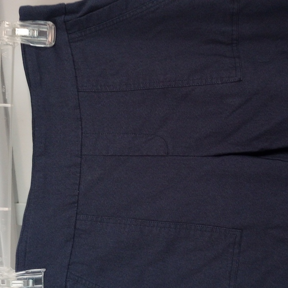 Bella Rose Closet Navy Capris - Picture 3 of 7